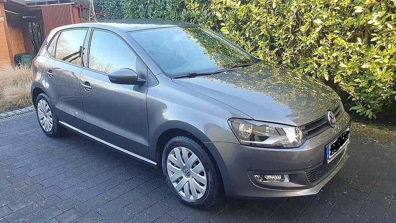 Gebraucht VW Polo Comfortline 86 PS (63 kW) 2011 Grau Kleinwagen