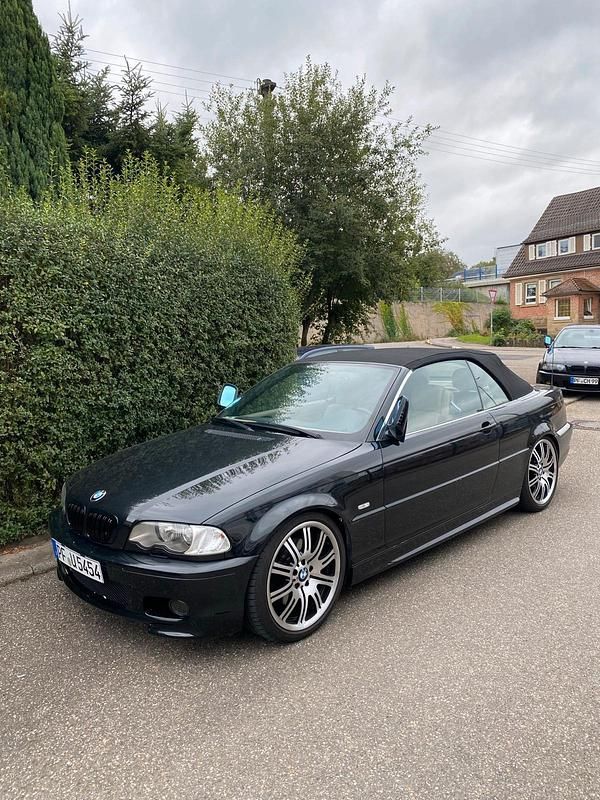 Schwarz Gebraucht 2001 BMW 330 Cabriolet M Sport Cabrio | 7.999 € (Fairer Preis) - Bild 1/4