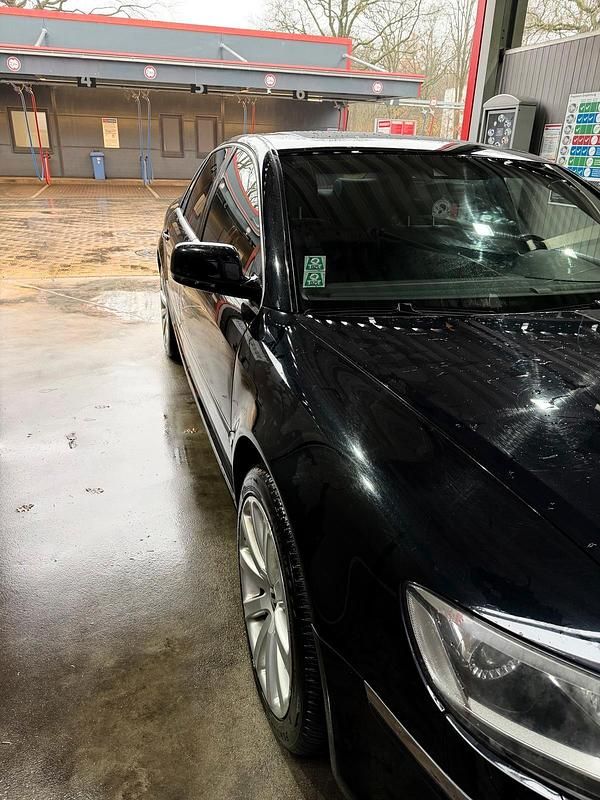 Gebraucht VW Phaeton 239 PS (175 kW) 2011 Schwarz Limousine