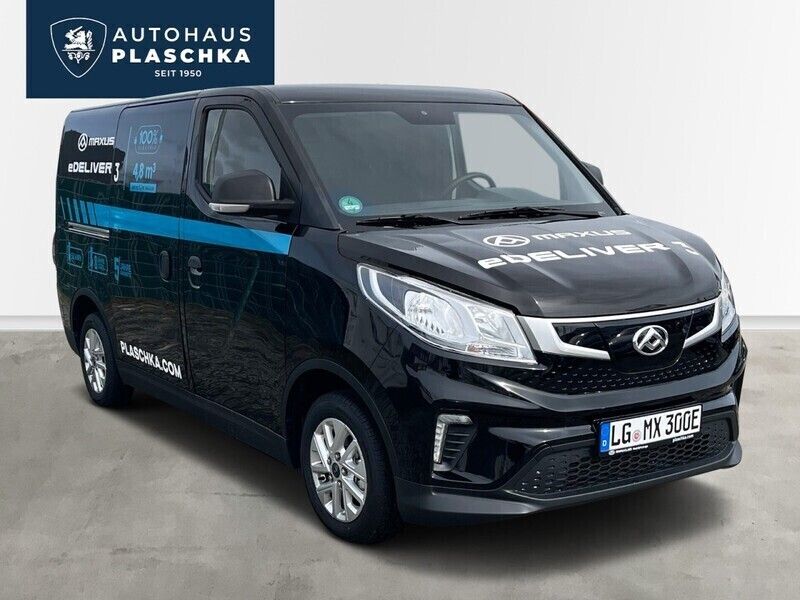 Schwarz Neu 2024 Maxus eDeliver 3 Van | 40.489 € - Bild 1/4