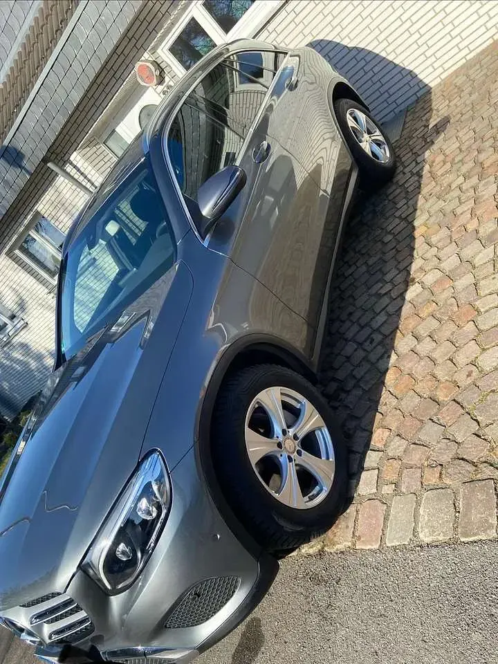 Gebraucht Mercedes GLC220 170 PS (125 kW) 2015 Grau SUV