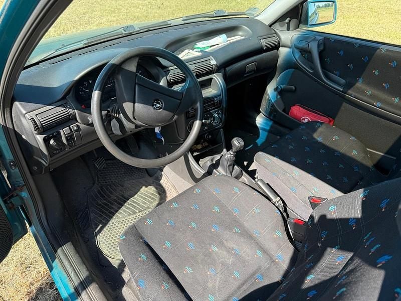 Second-hand Opel Astra 75 CP (55 kW) 1994 Verde Coupe