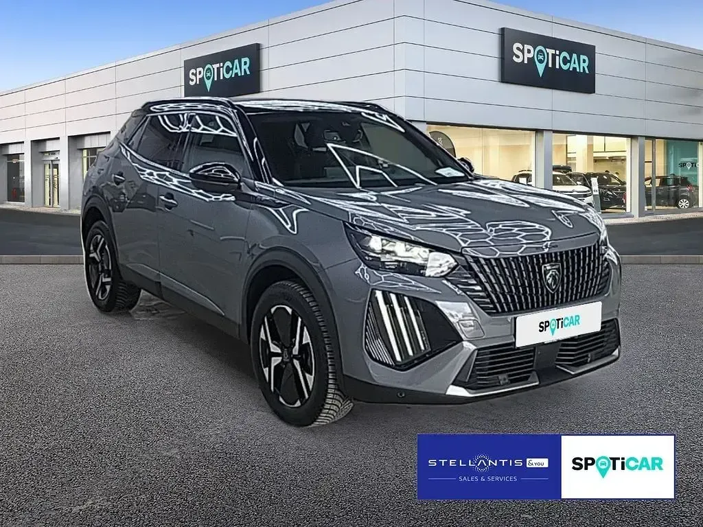 Gebraucht Peugeot 2008 GT 131 PS (96 kW) 2024 Grau SUV