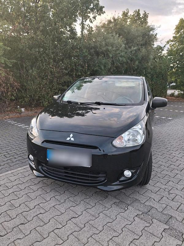 Schwarz Gebraucht 2014 Mitsubishi Space Star Kleinwagen | 3.700 € - Bild 1/4