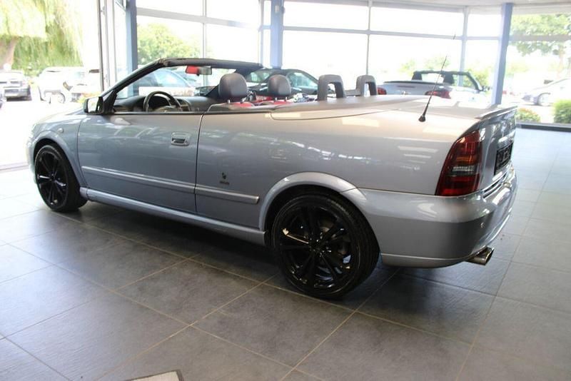 Gebraucht Opel Astra Cabriolet 147 PS (108 kW) 2005 Silber Cabrio