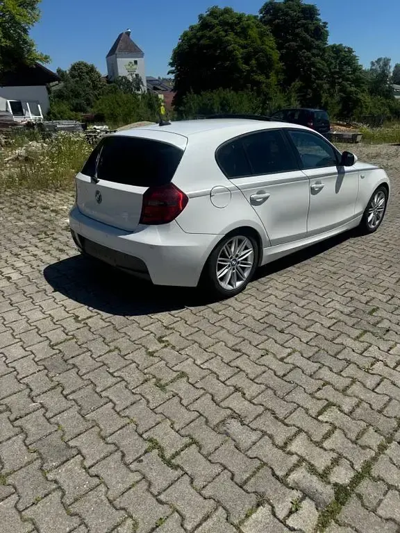 Gebraucht BMW 118 M Sport 143 PS (105 kW) 2010 Weiß Kleinwagen