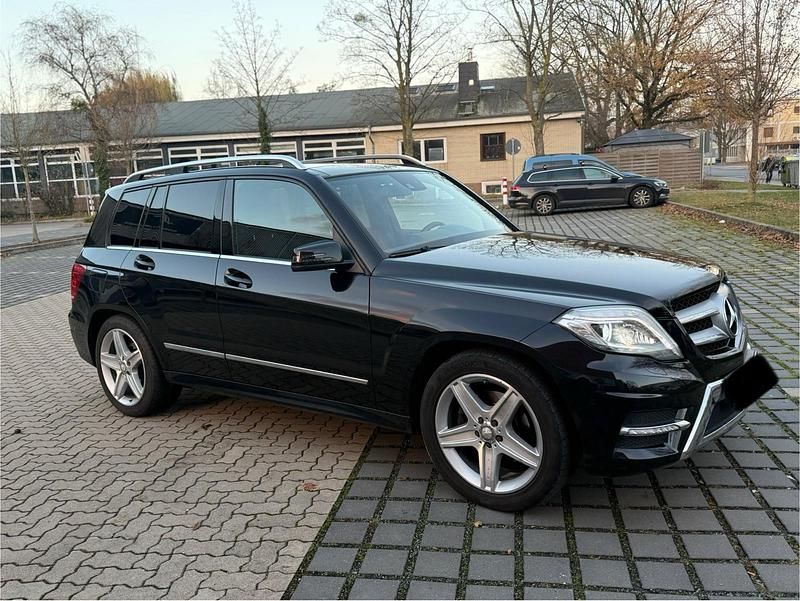 Schwarz Gebraucht 2012 Mercedes GLK350 AMG SUV | 14.999 € (Guter Preis) - Bild 1/4