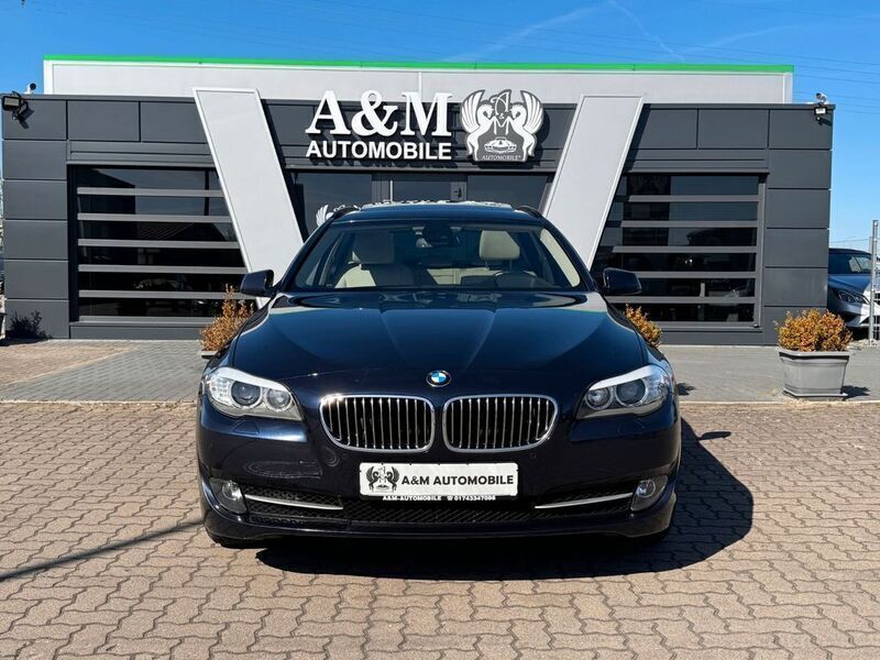 Gebraucht BMW 525 Shadowline 218 PS (160 kW) 2012 Blau Kombi