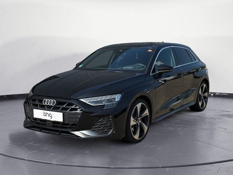 Schwarz Gebraucht 2025 Audi A3 Sportback S-Line Kleinwagen | 49.990 € (Teuer) - Bild 1/4