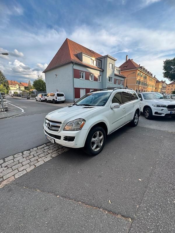 Weiß Gebraucht 2008 Mercedes GL320 SUV | 4.999 € (Superpreis) - Bild 1/4
