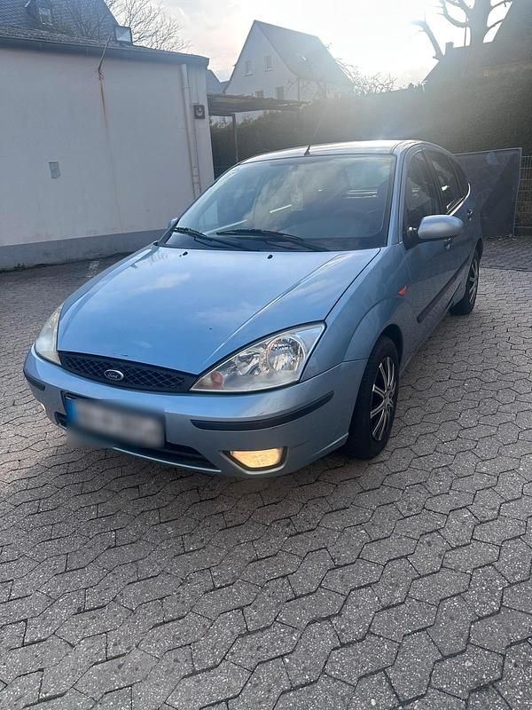 Gebraucht Ford Focus 116 PS (85 kW) 2004 Blau Kleinwagen