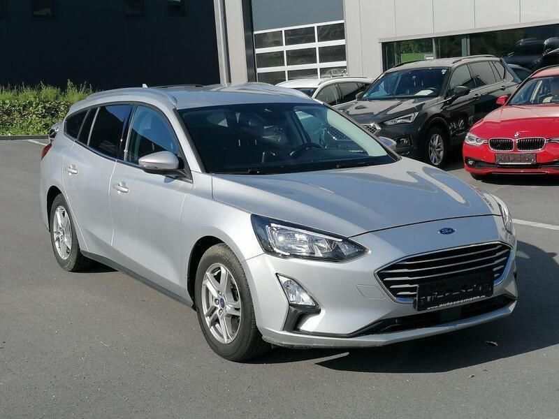 Silber Gebraucht 2019 Ford Focus Cool & Connect Kombi | 12.899 € (Etwas zu teuer) - Bild 1/4