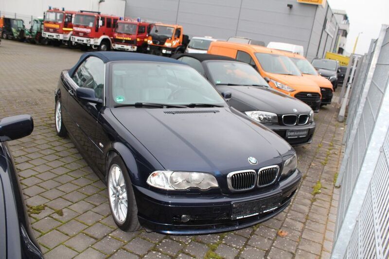 Blau Gebraucht 2001 BMW 330 Cabriolet Cabrio | 6.950 € (Guter Preis) - Bild 1/4