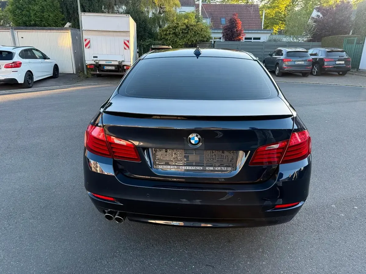 Gebraucht BMW 520 196 PS (144 kW) 2015 Limousine