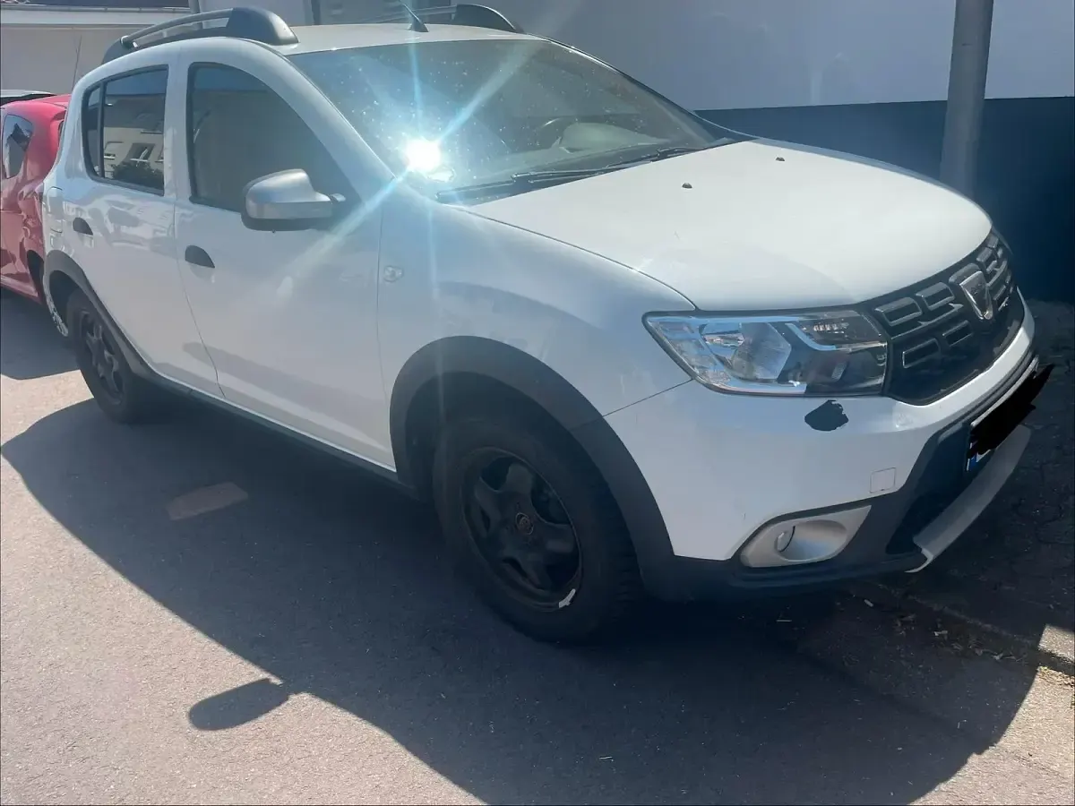 Gebraucht Dacia Sandero Stepway 90 PS (66 kW) 2019 Weiß Limousine
