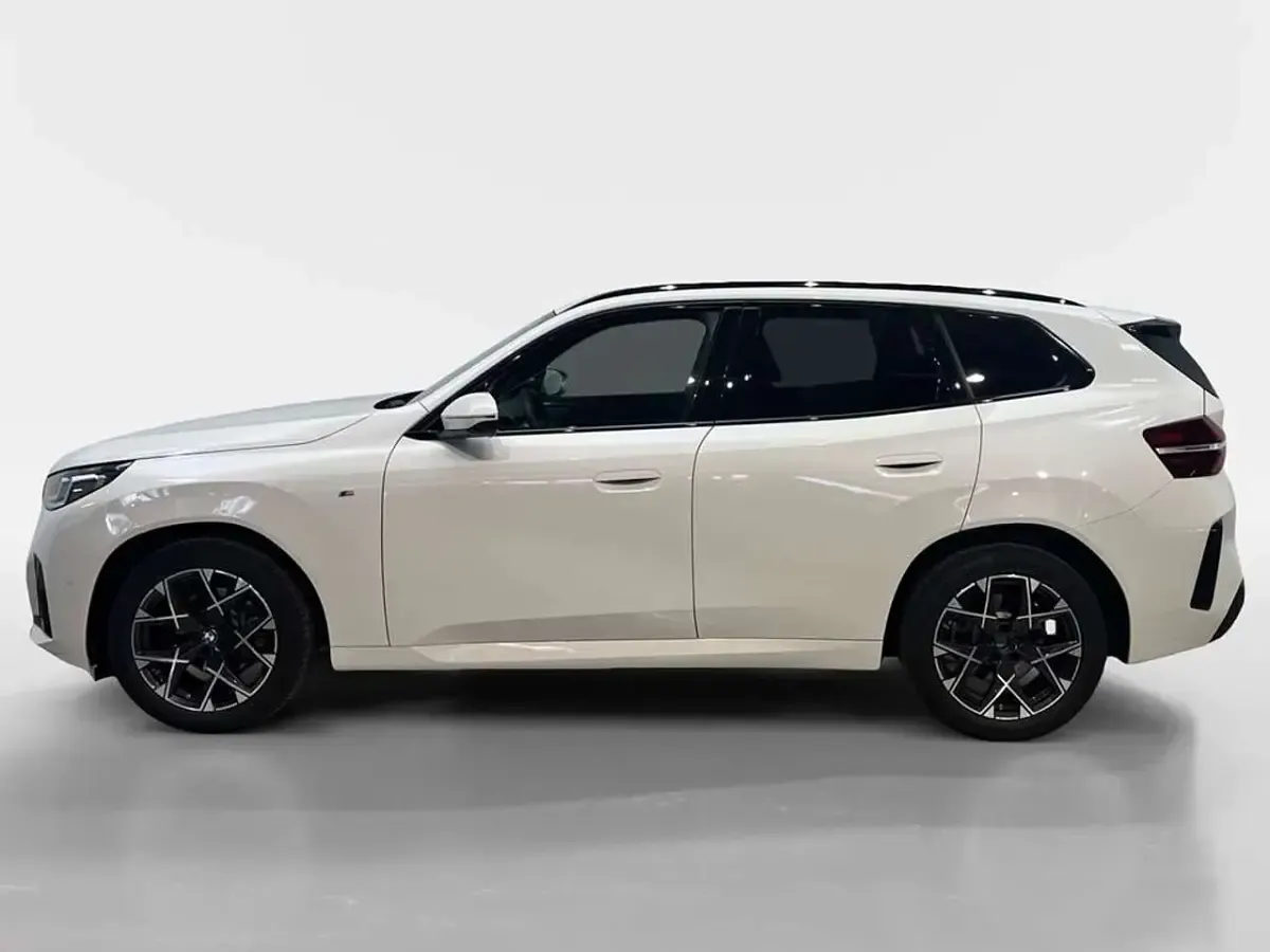 Gebraucht BMW X3 M M Sport 190 PS (139 kW) 2025 Alpinweiß uni SUV