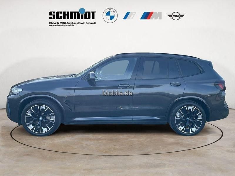Gebraucht BMW iX3 Impressive 210 kW (286 PS) 2022 Grau SUV