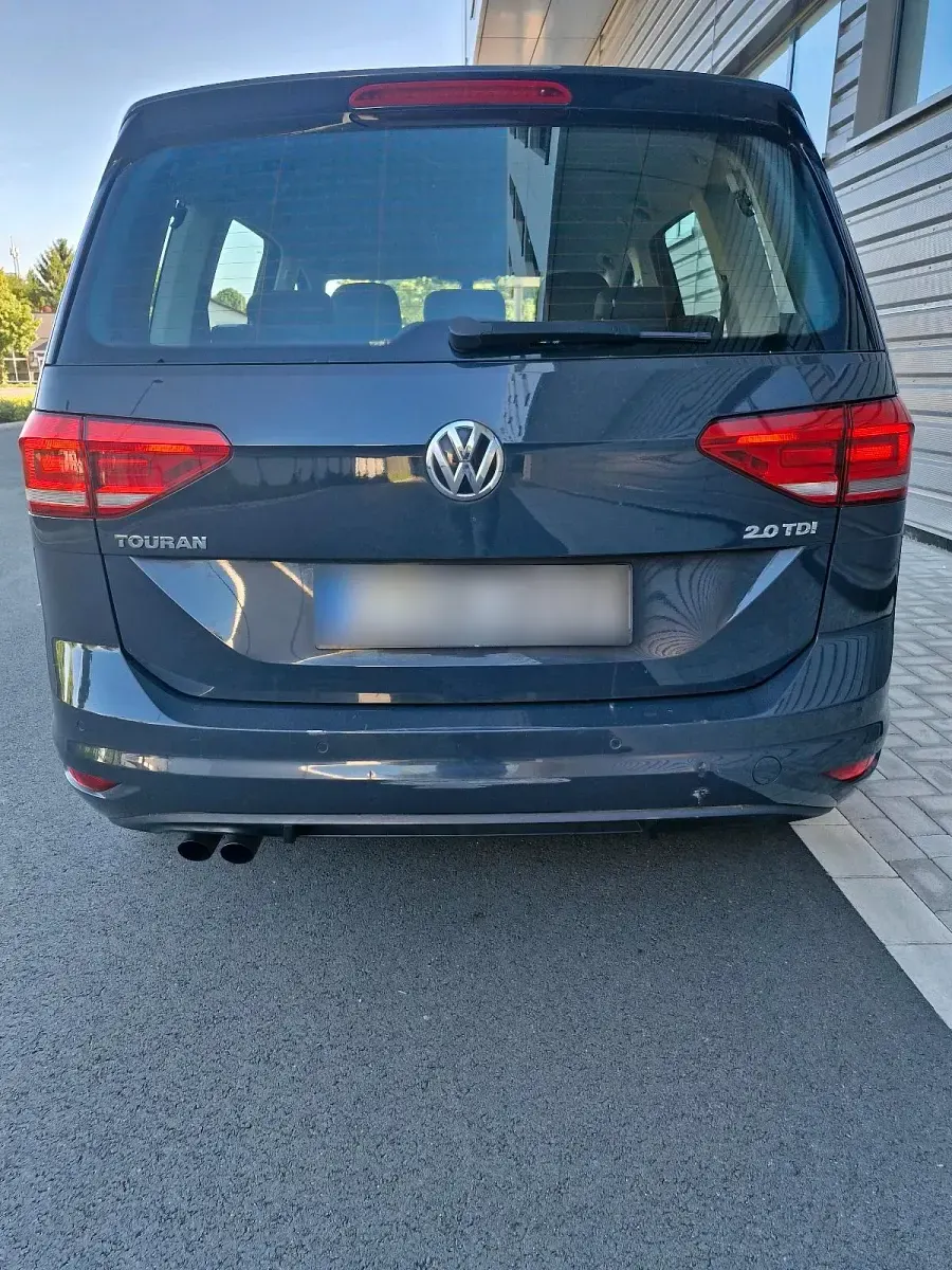 Gebraucht VW Touran Highline 150 PS (110 kW) 2015 Grau Van / Kleinbus