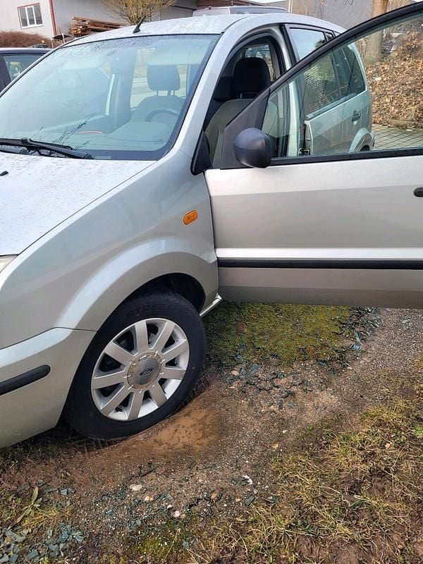 Gebraucht Ford Fusion 80 PS (58 kW) 2004 Silber Kleinwagen