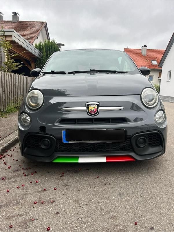 Grau Gebraucht 2020 Abarth 595 Kleinwagen | 14.700 € - Bild 1/4