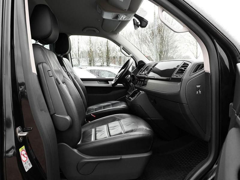 Gebraucht VW Multivan 150 PS (110 kW) 2018 Deep black perleffekt Van