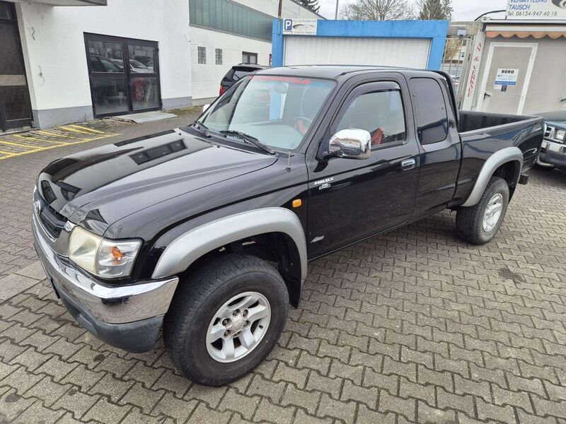 Gebraucht Toyota HiLux 102 PS (75 kW) 2004 Schwarz Pickup