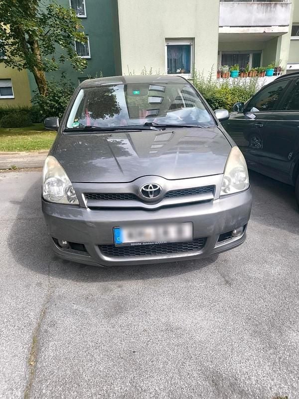 Gebraucht 2007 Toyota Corolla Verso Van / Kleinbus | 4.200 € (Fairer Preis) - Bild 1/4