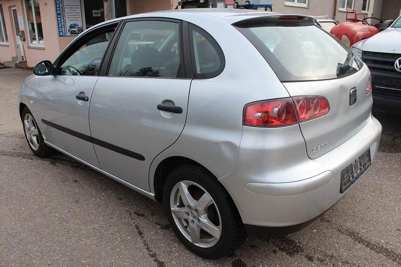 Gebraucht Seat Ibiza 64 PS (47 kW) 2004 Silber Kleinwagen