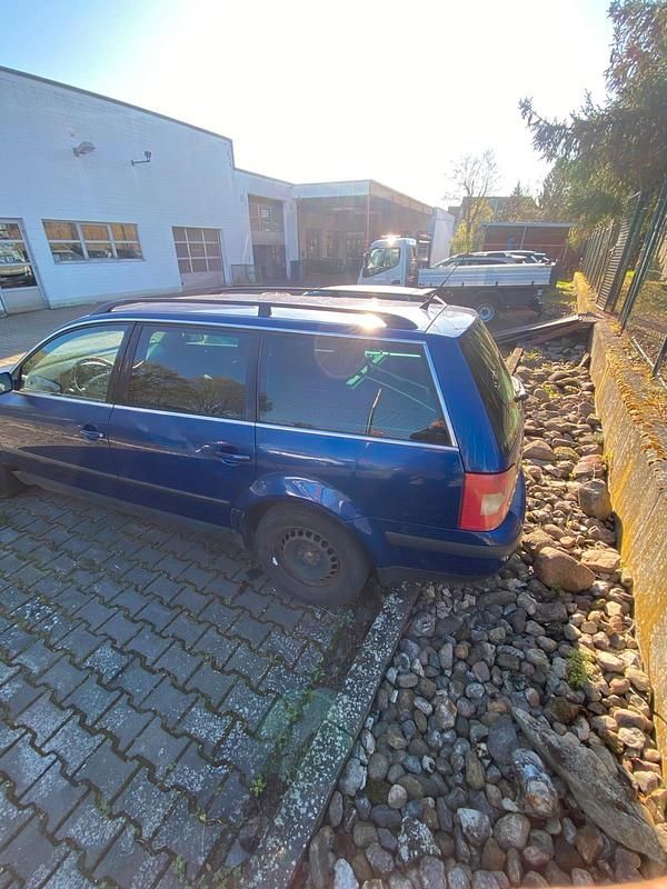 Second-hand VW Passat 2003 Albastru Break