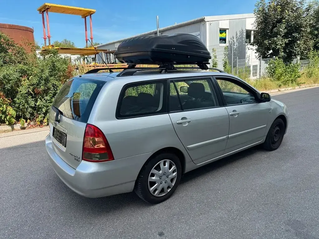 Gebraucht Toyota Corolla 90 PS (66 kW) 2006 Silber Kombi
