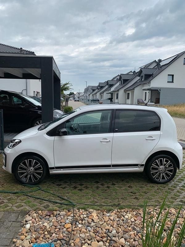 Gebraucht VW up! Sound 75 PS (55 kW) 2017 Kleinwagen