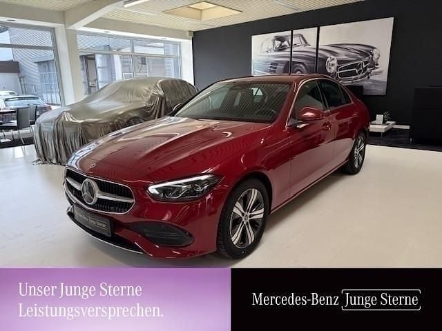 Rot manufaktur lack manufaktur patagonienrot bright Gebraucht 2024 Mercedes C180 Avantgarde Limousine | 34.945 € (Guter Preis) - Bild 1/3