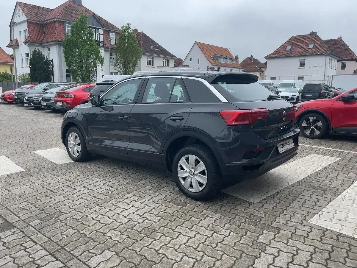Gebraucht VW T-Roc 116 PS (85 kW) 2019 Uranograu, uranograu (grau) SUV
