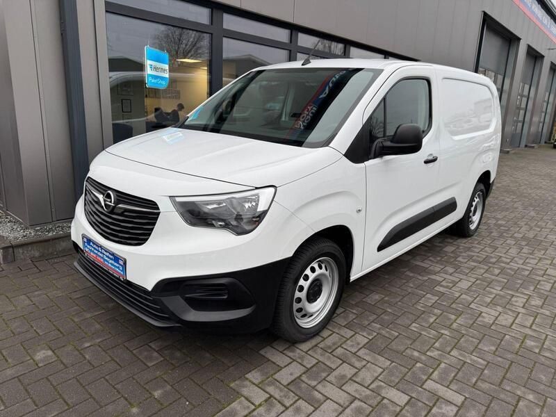 Weiß Gebraucht 2022 Opel Combo Edition Van / Kleinbus | 14.690 € (Fairer Preis) - Bild 1/4