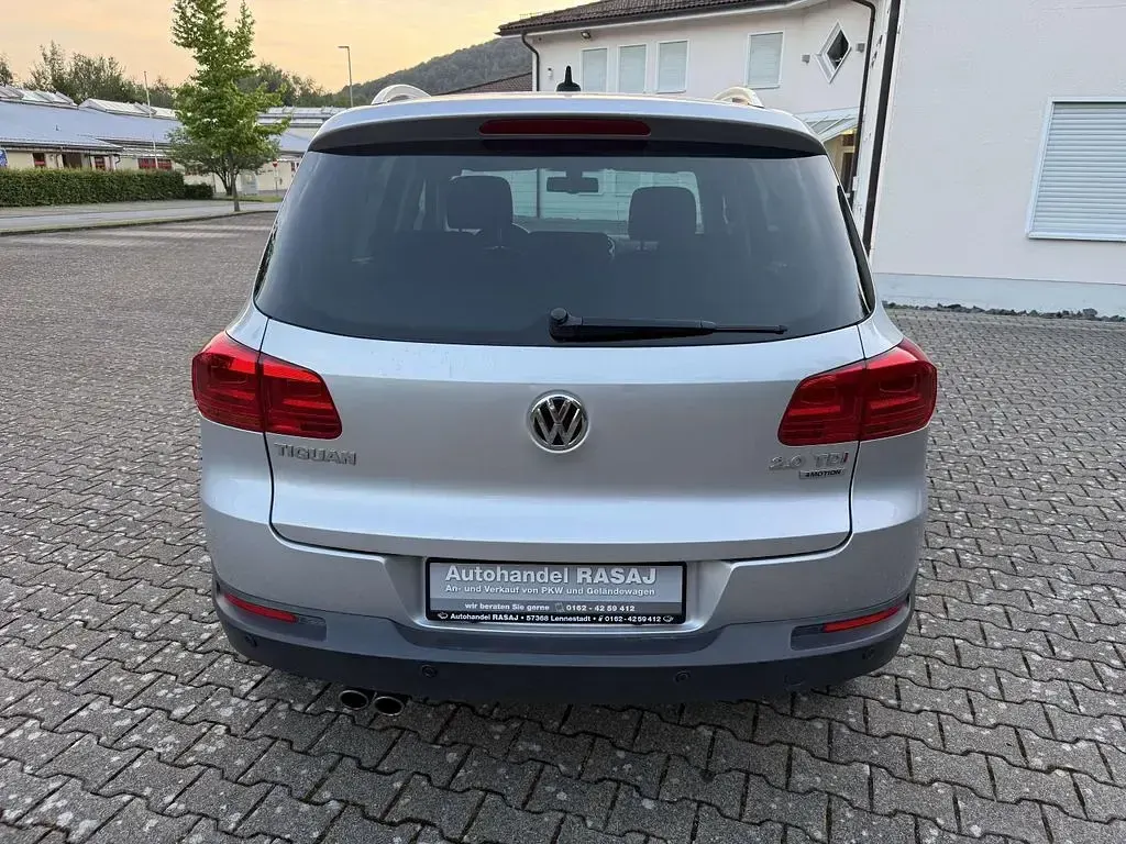Gebraucht VW Tiguan Life 177 PS (130 kW) 2013 Grau SUV