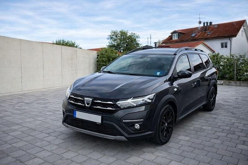 Gebraucht Dacia Jogger Essentiel 110 PS (80 kW) 2022 Schwarz Van / Kleinbus