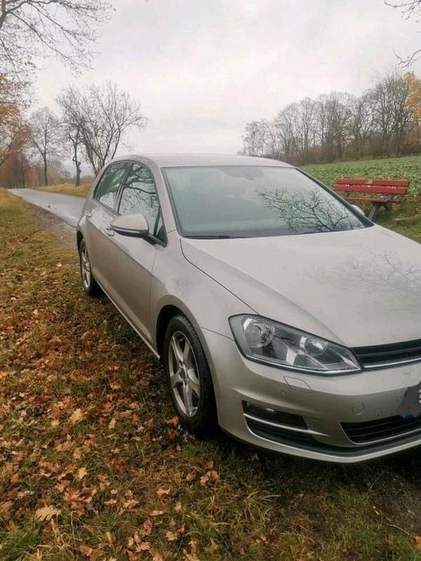 Gebraucht VW Golf VII 140 PS (102 kW) 2012 Silber Limousine