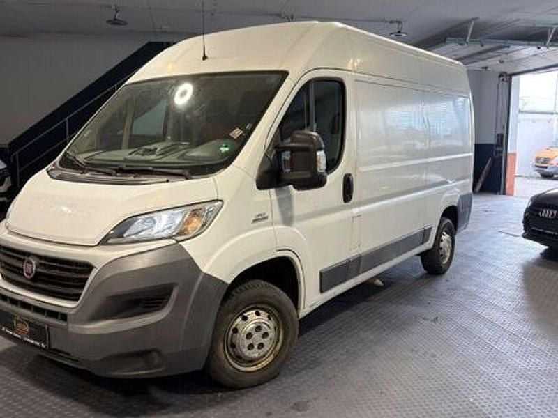 Usata VW Passat 140 CV (102 kW) 2011 Nero Berlina