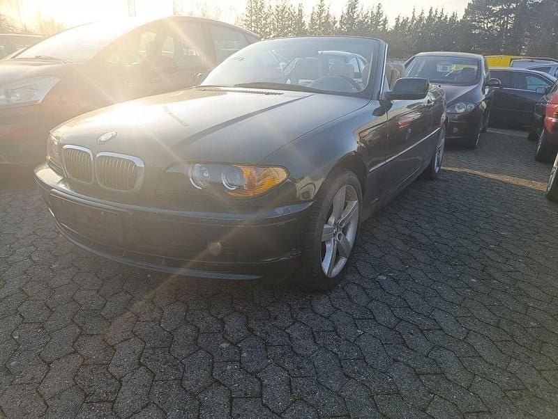 Gebraucht BMW 323 Cabriolet 170 PS (125 kW) 2000 Grün Cabrio