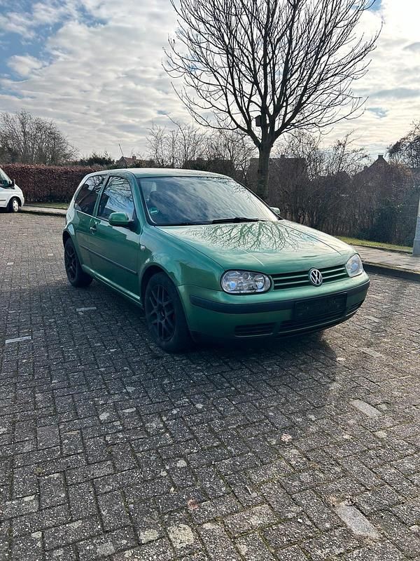 Gebraucht VW Golf IV 75 PS (55 kW) 2004 Grün Kleinwagen