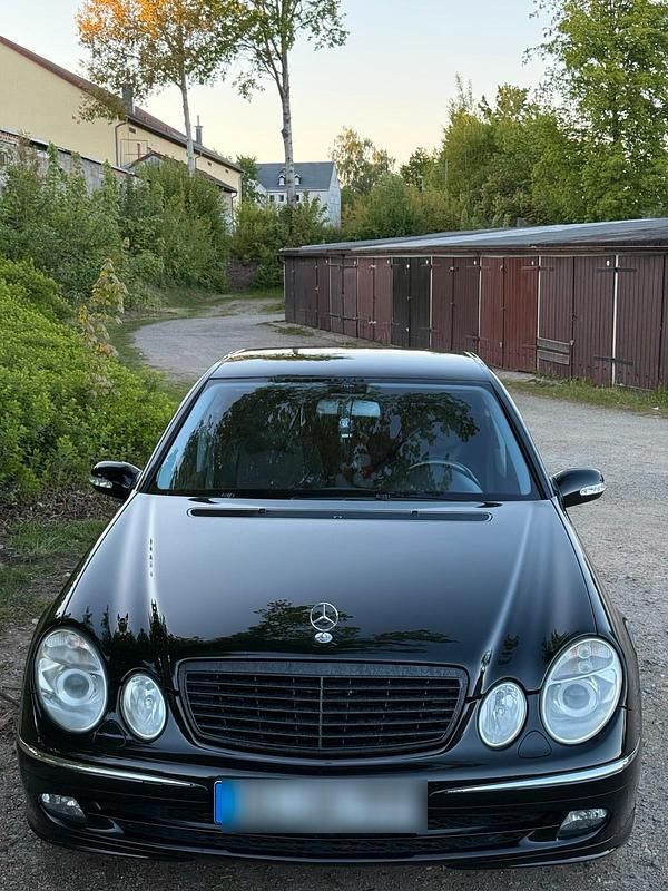 Gebraucht Mercedes E320 224 PS (164 kW) 2005 Schwarz Limousine
