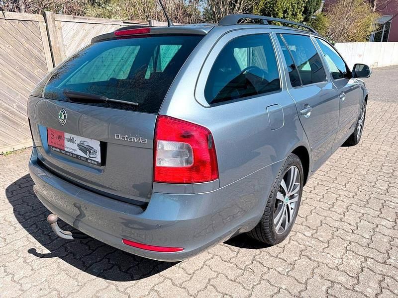 Gebraucht Skoda Octavia 105 PS (77 kW) 2013 Grau Limousine