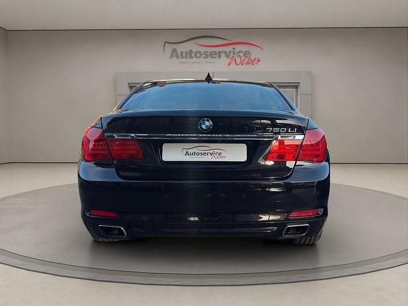 Gebraucht BMW 750L Performance 408 PS (300 kW) 2012 Schwarz Limousine