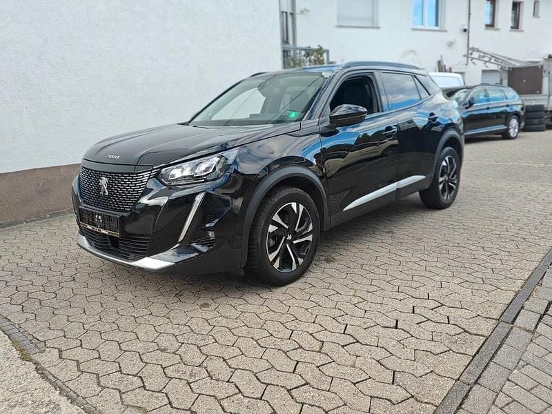 Schwarz Gebraucht 2021 Peugeot 2008 Allure SUV | 16.900 € (Teuer) - Bild 1/4