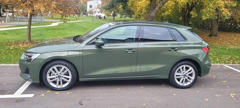 Gebraucht Audi A3 Ambiente 204 PS (150 kW) 2025 Grün Kombi