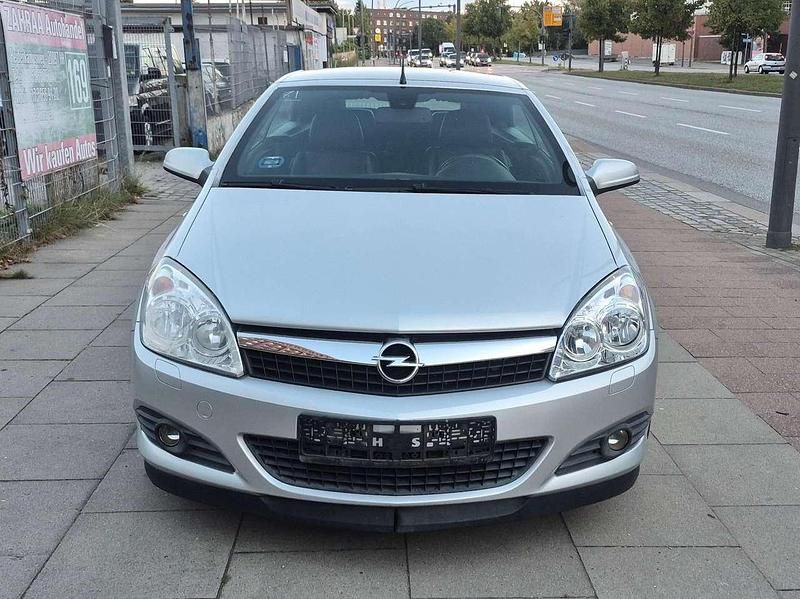 Gebraucht Opel Astra Cabriolet Cosmo 116 PS (85 kW) 2007 Starsilber iii m2 Cabrio