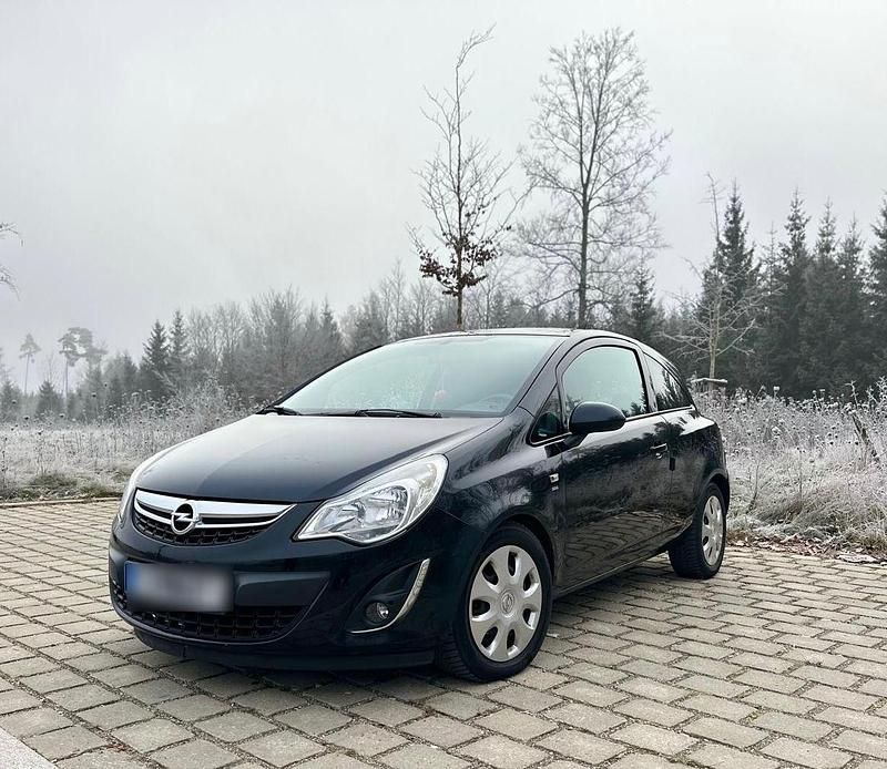 Schwarz Gebraucht 2011 Opel Corsa Color Edition Kleinwagen | 1.299 € (Superpreis) - Bild 1/4