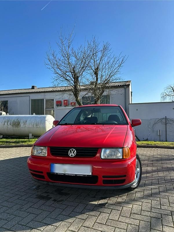 Rot Gebraucht 1997 VW Polo Kleinwagen | 350 € (Superpreis) - Bild 1/4