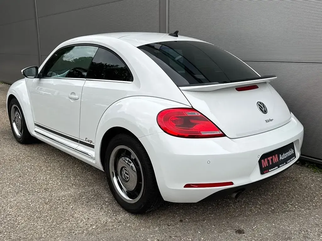 Gebraucht VW Beetle Cup 105 PS (77 kW) 2015 Weiß Kleinwagen