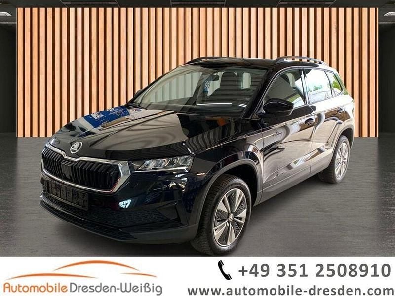 Schwarz Gebraucht 2024 Skoda Karoq Executive SUV | 29.980 € (Guter Preis) - Bild 1/4